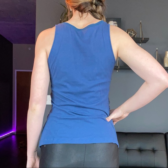 Express Sequin Tank Top - Picture 4 of 5